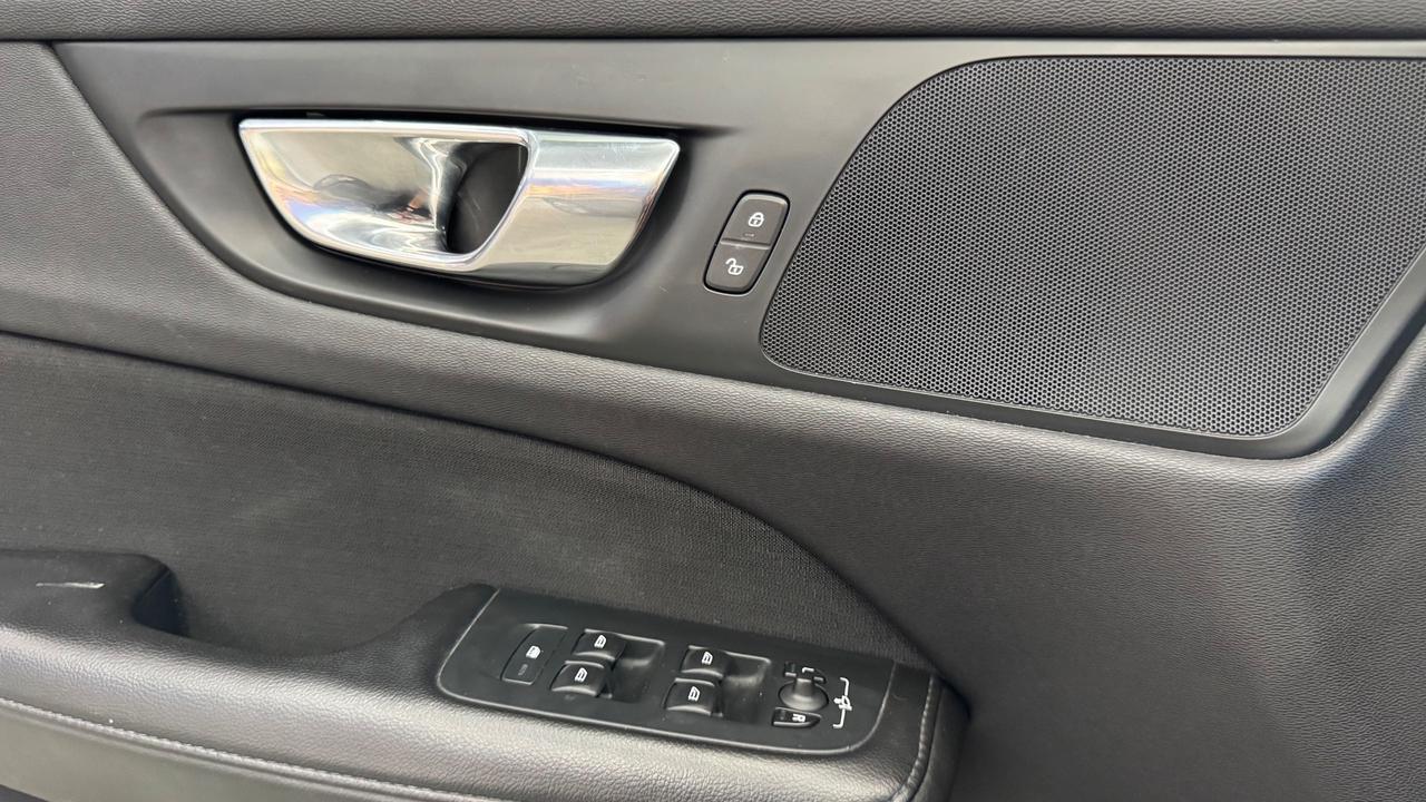 Volvo V60 D3 Geartronic Momentum Plus-2020