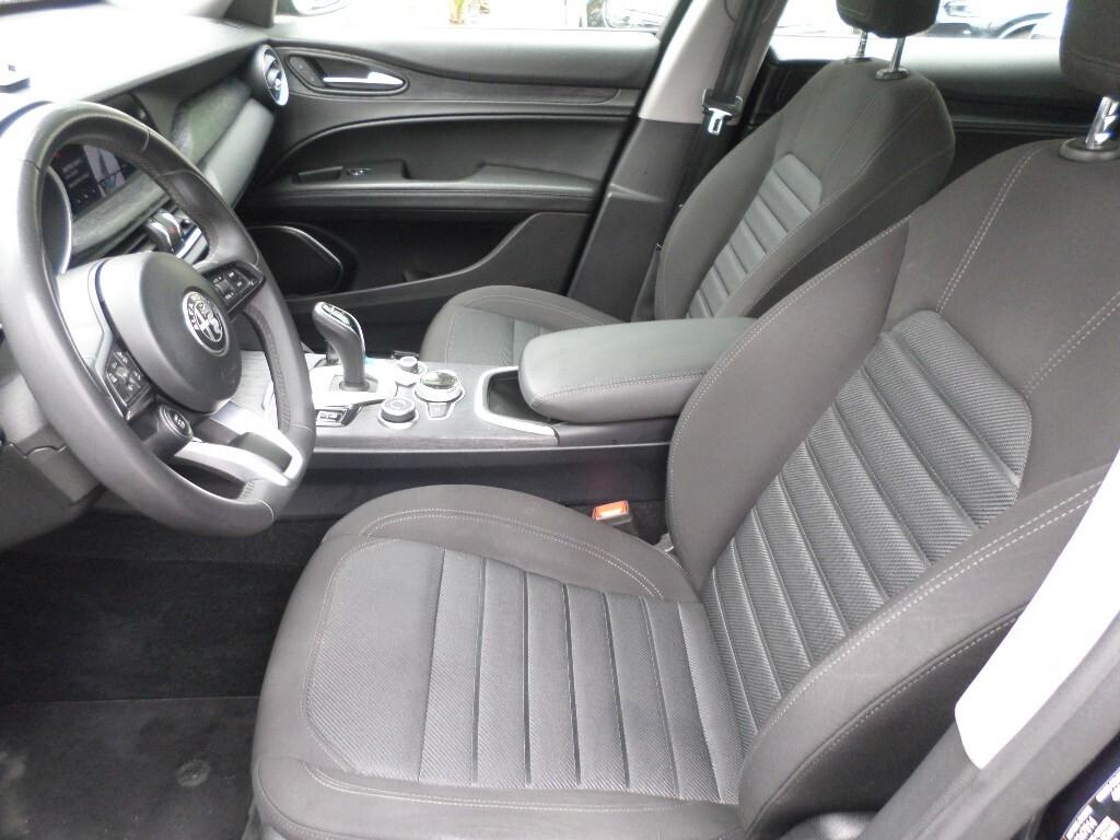Alfa Romeo Stelvio 2.2 Turbodiesel 160 CV AT8 RWD Business