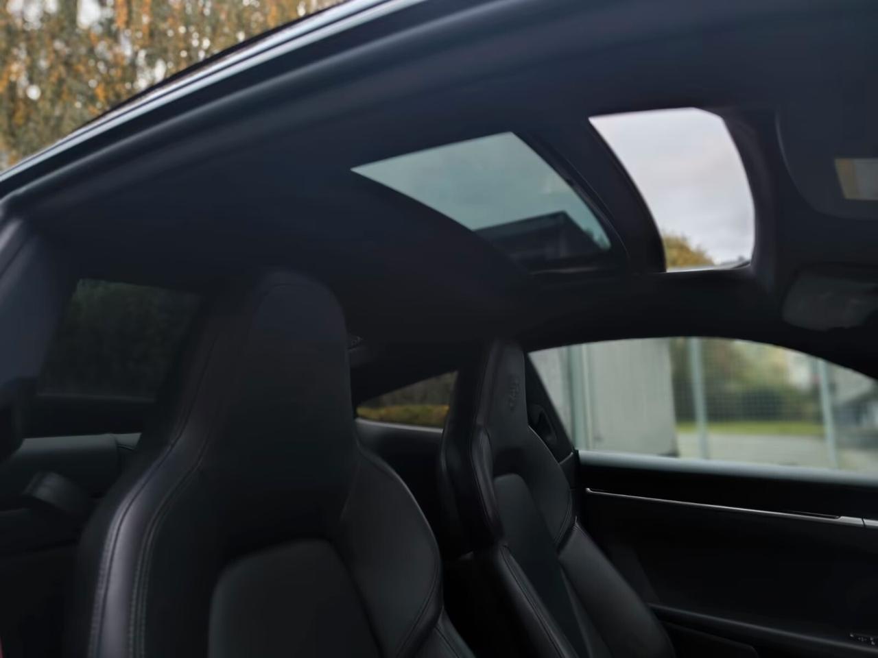 Porsche 911 Carrera S 992 Sport Design/Panorama FULL