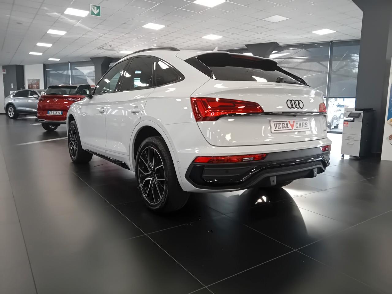 Audi Q5 40 TDI 204 CV quattro S tronic Identity Black
