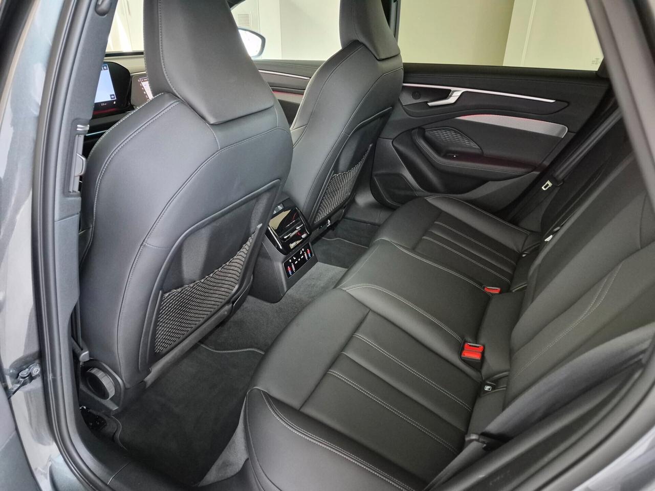 Audi A6 AVANT *NEW GENERETION* S LINE EDITION TDI S-TRONIC TETTO MATRIX DISPLAY PASS. 360° AUTO UFFICIALE AUDI 1 PROPRIETARIO