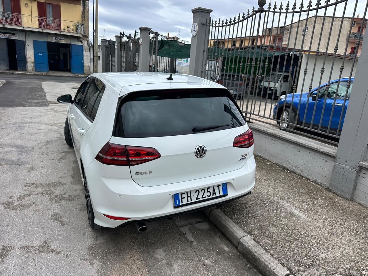 Volkswagen Golf 7.5 R-Line 1.6 Diesel 110 Cv