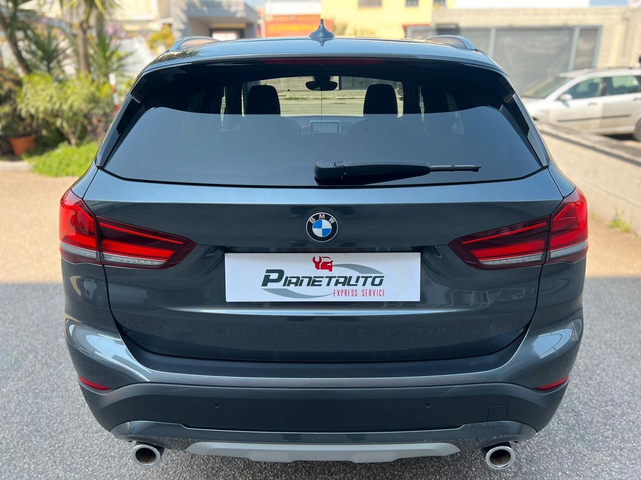 Bmw X1 sdrive18d xLine auto LED/NAVI/PELLE/18; PERFETTA