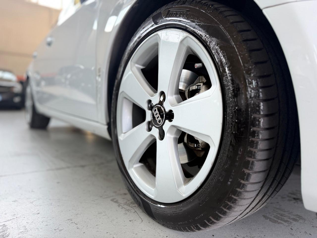 Audi A3 1.6 TDI S tronic Ambition NEOPATENTATI