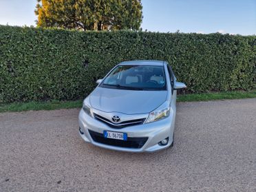 Toyota Yaris 1.3 5p Lounge CVT