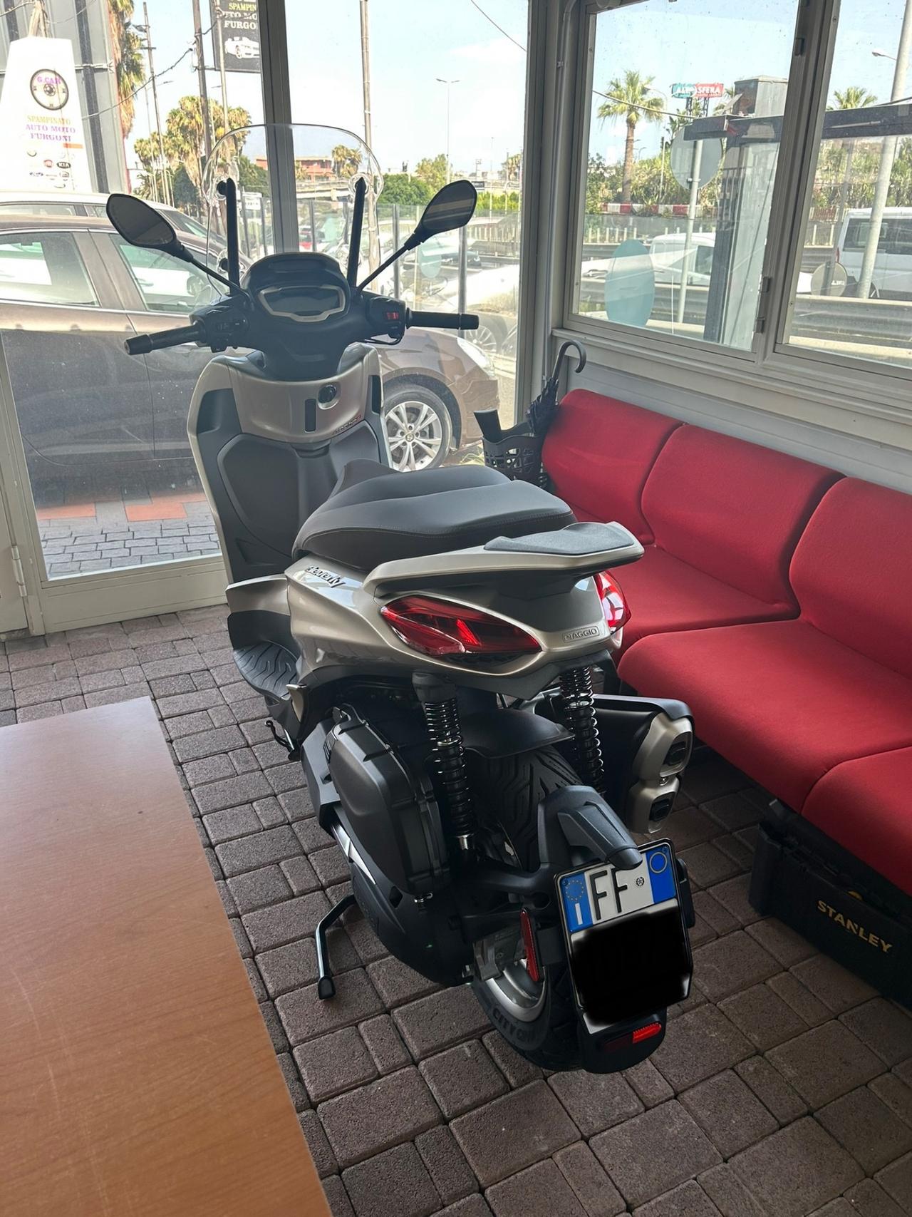 Piaggio Beverly 400 ie