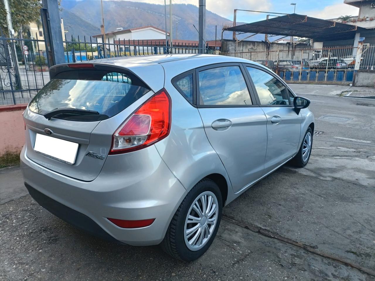 Ford Fiesta 1.2 60CV 5 porte Business GPL