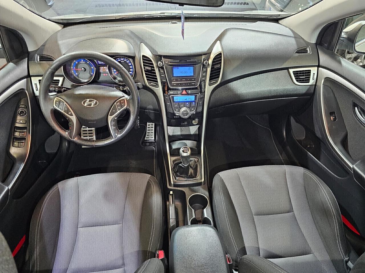 Hyundai i30 1.6 CRDi 128CV Style (119.000 km)