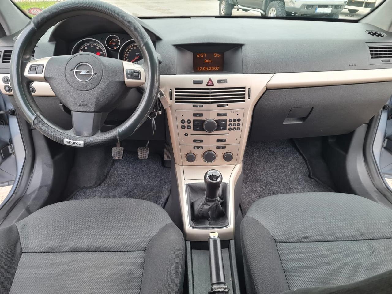 Opel Astra 1.6i GPL Cosmo LEGGI BENE