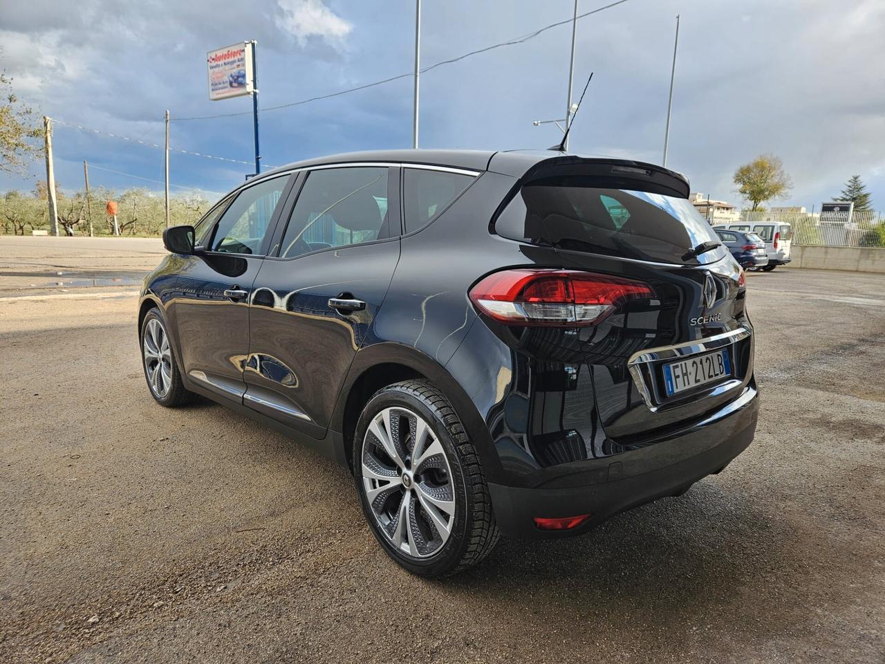 Renault Scénic dCi 8V 110 CV EDC Energy Intens