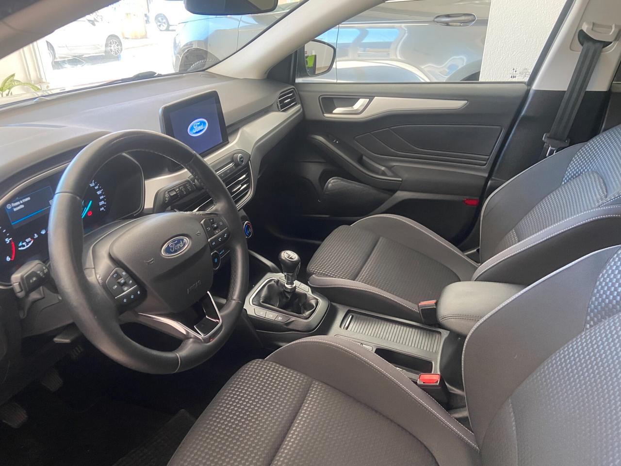 Ford Focus 1.5 Titanium 120 cv