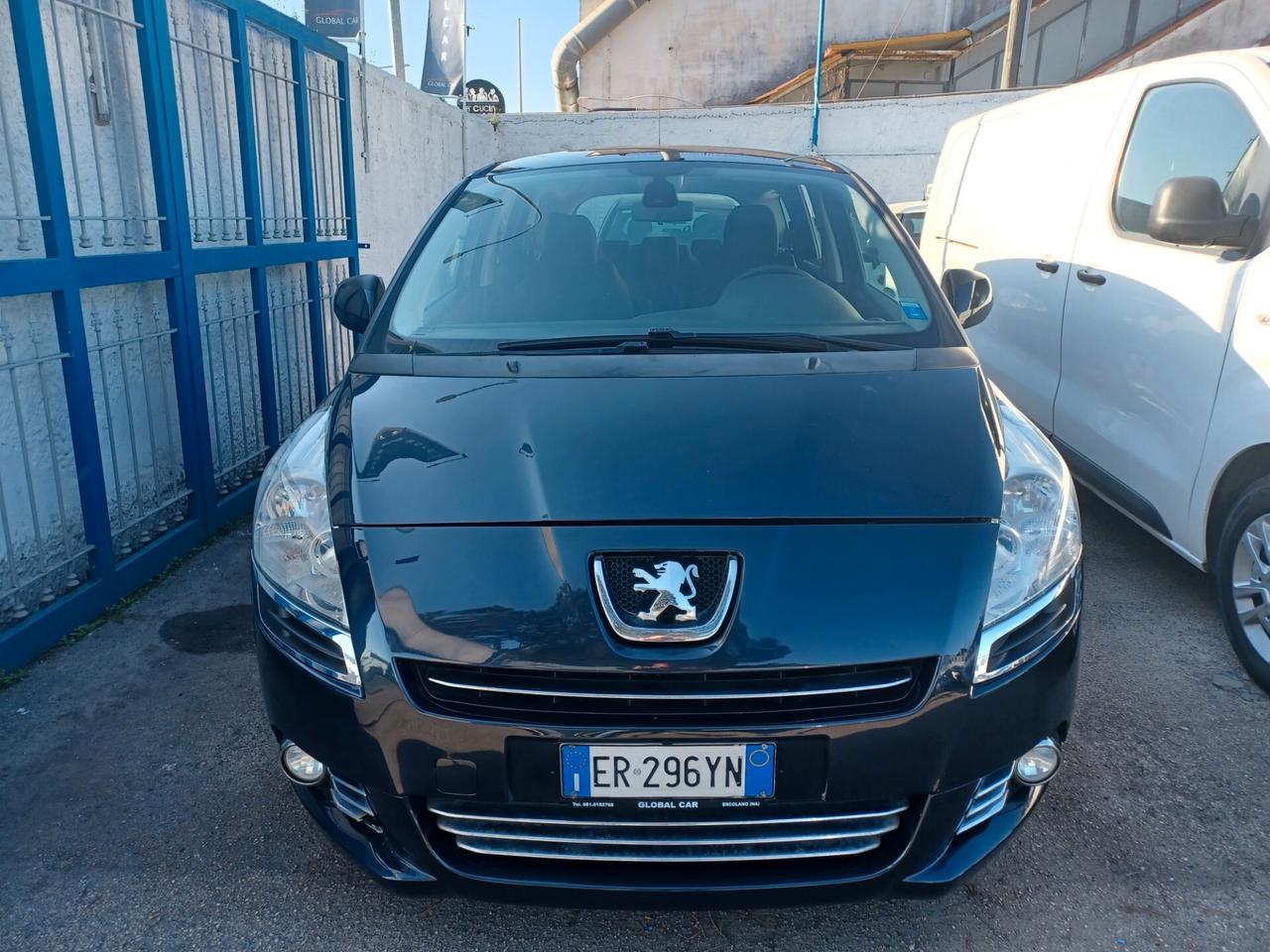Peugeot 5008 1.6 HDi 115CV Allure 7 POSTI