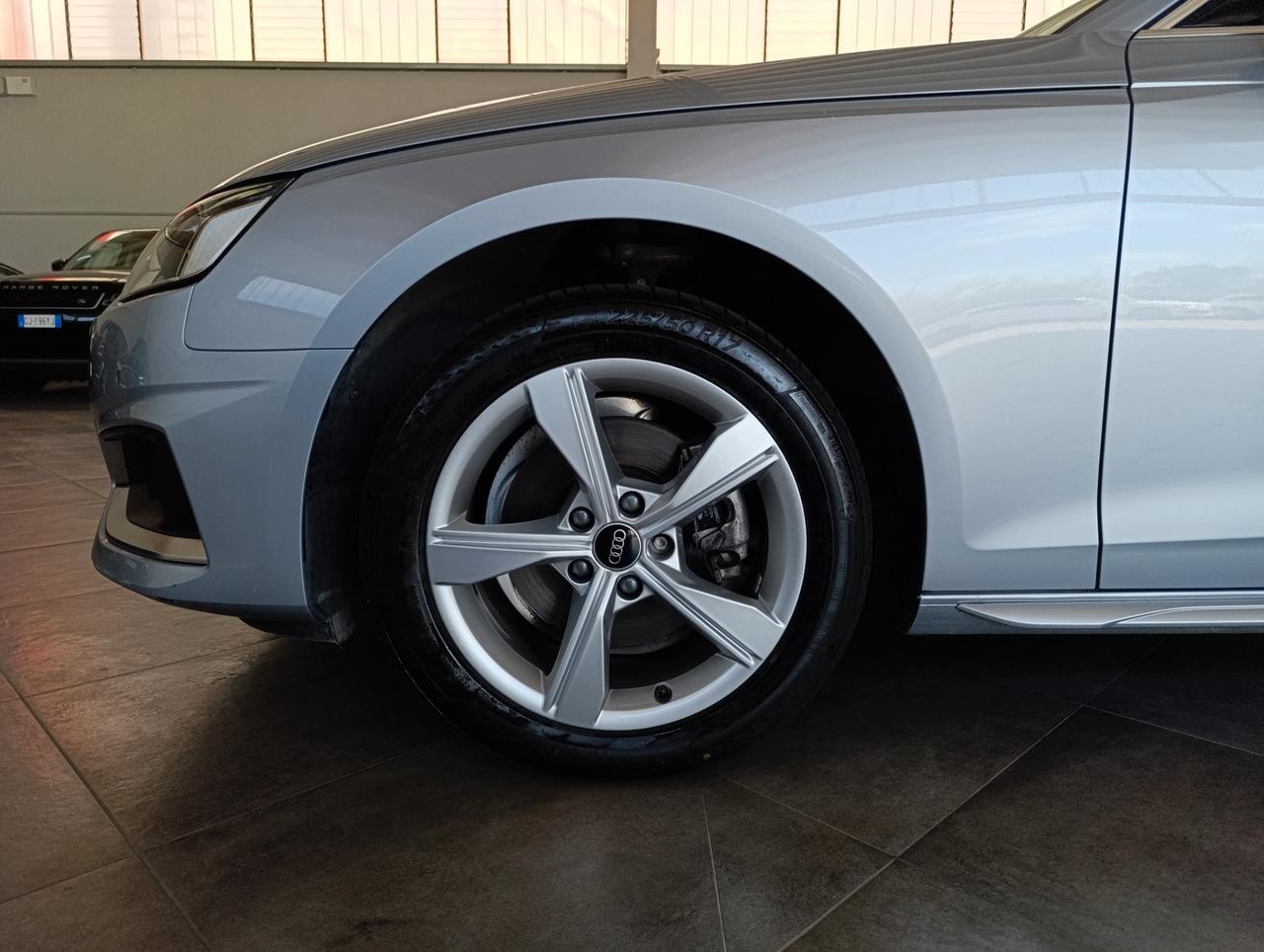 Audi A4 Avant 35 2.0 tdi mhev Business Advanced 163cv s-tronic