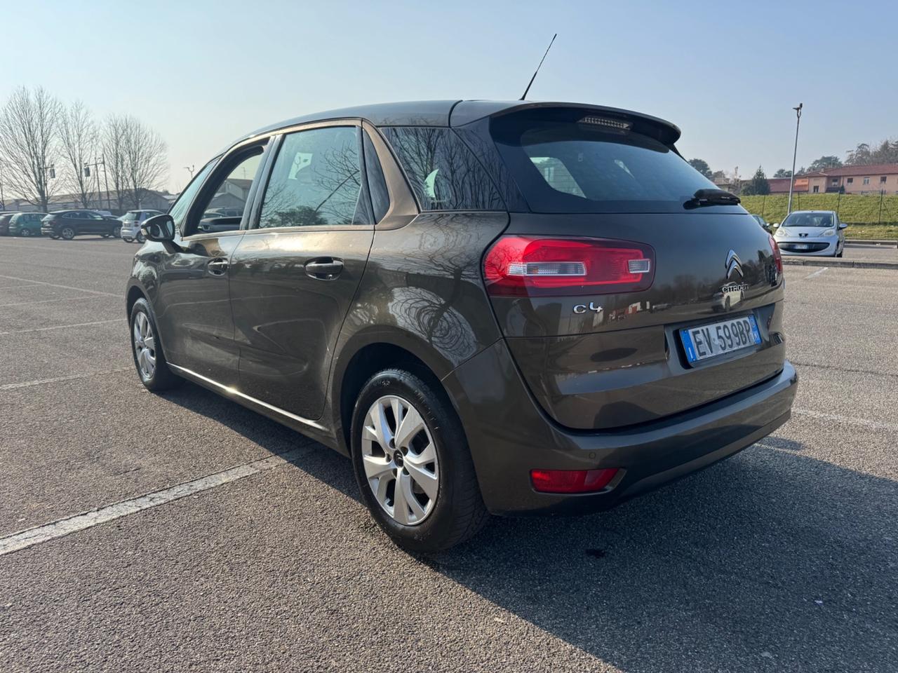 Citroen C4 Picasso cinghie nuove idonea ai neopatentati