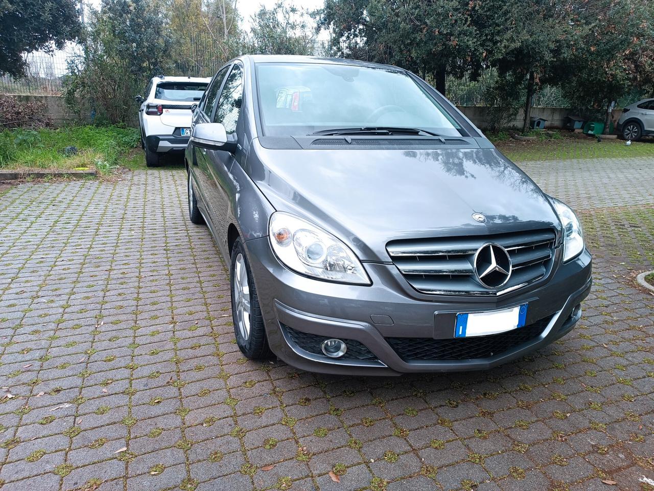 Mercedes-benz B 180 BlueEFFICIENCY Executive