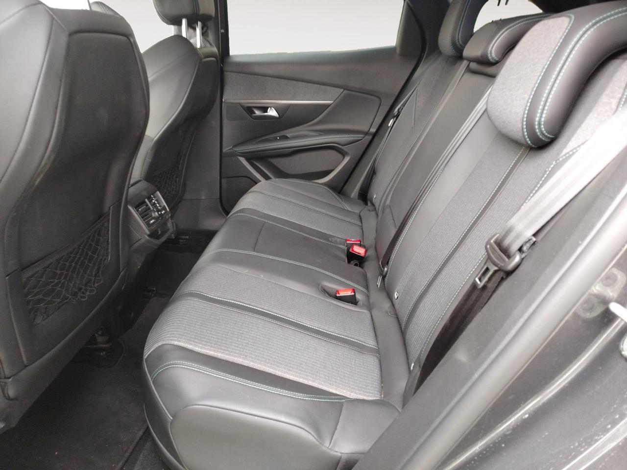Peugeot 3008 3008 1.6 hybrid phev Allure Pack 225cv e-eat8