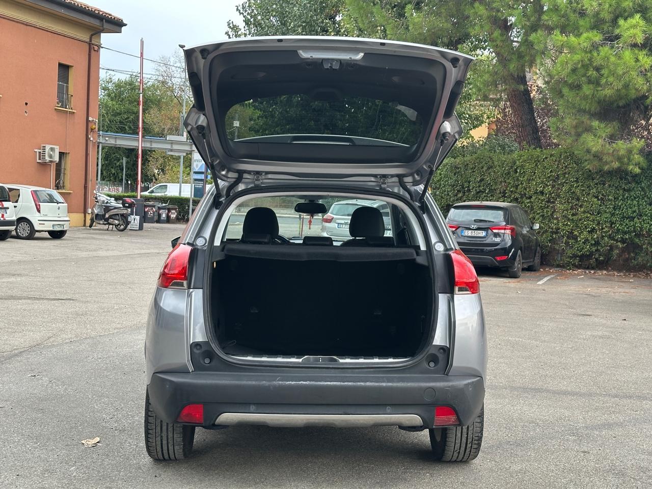 Peugeot 2008 PureTech Turbo 110 S&S Black Matt