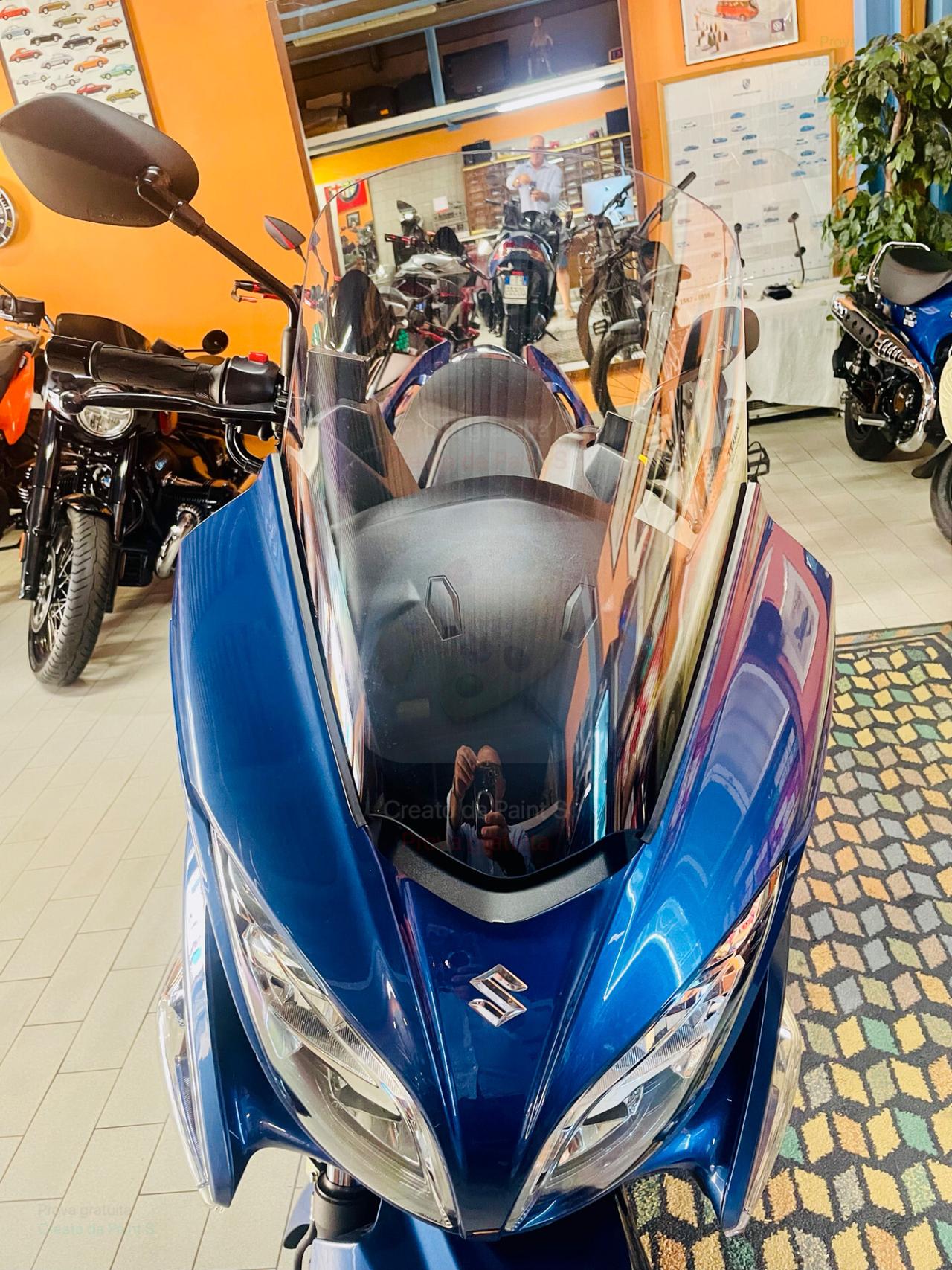 Suzuki Burgman 400 cerchi oro