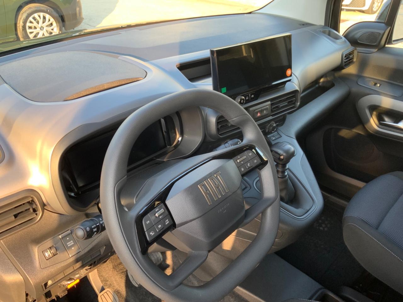 Fiat Doblo Doblò 1.5 BlueHdi 100CV Crew Cab 5 POSTI FULL OPT