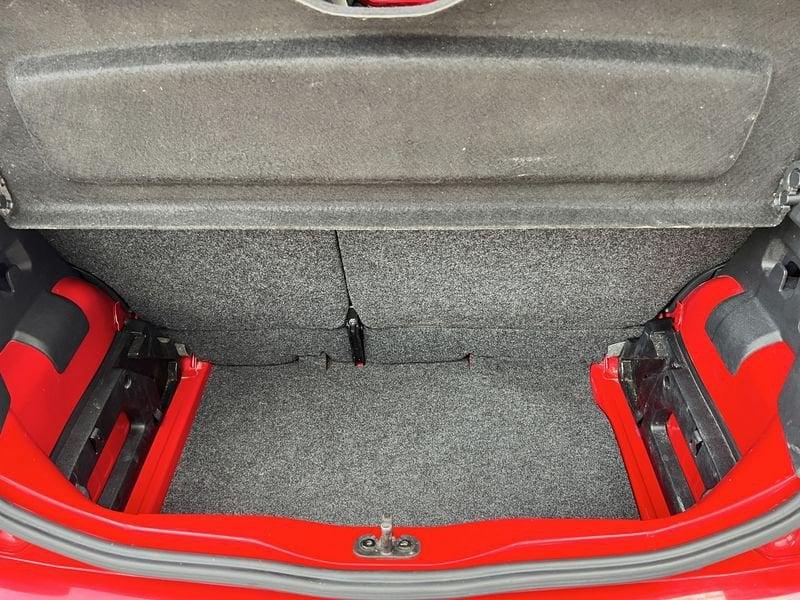 Volkswagen up! 1.0 75 CV 5p. cross up!