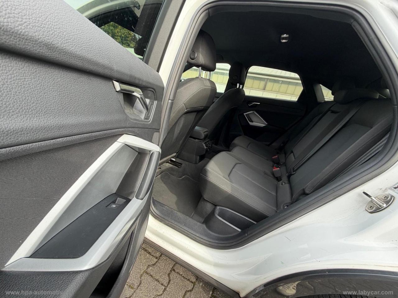 AUDI Q3 SPORTBACK 2.0TDI S-LINE BLACK EDITION