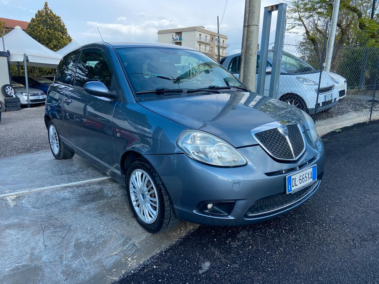 Lancia Ypsilon