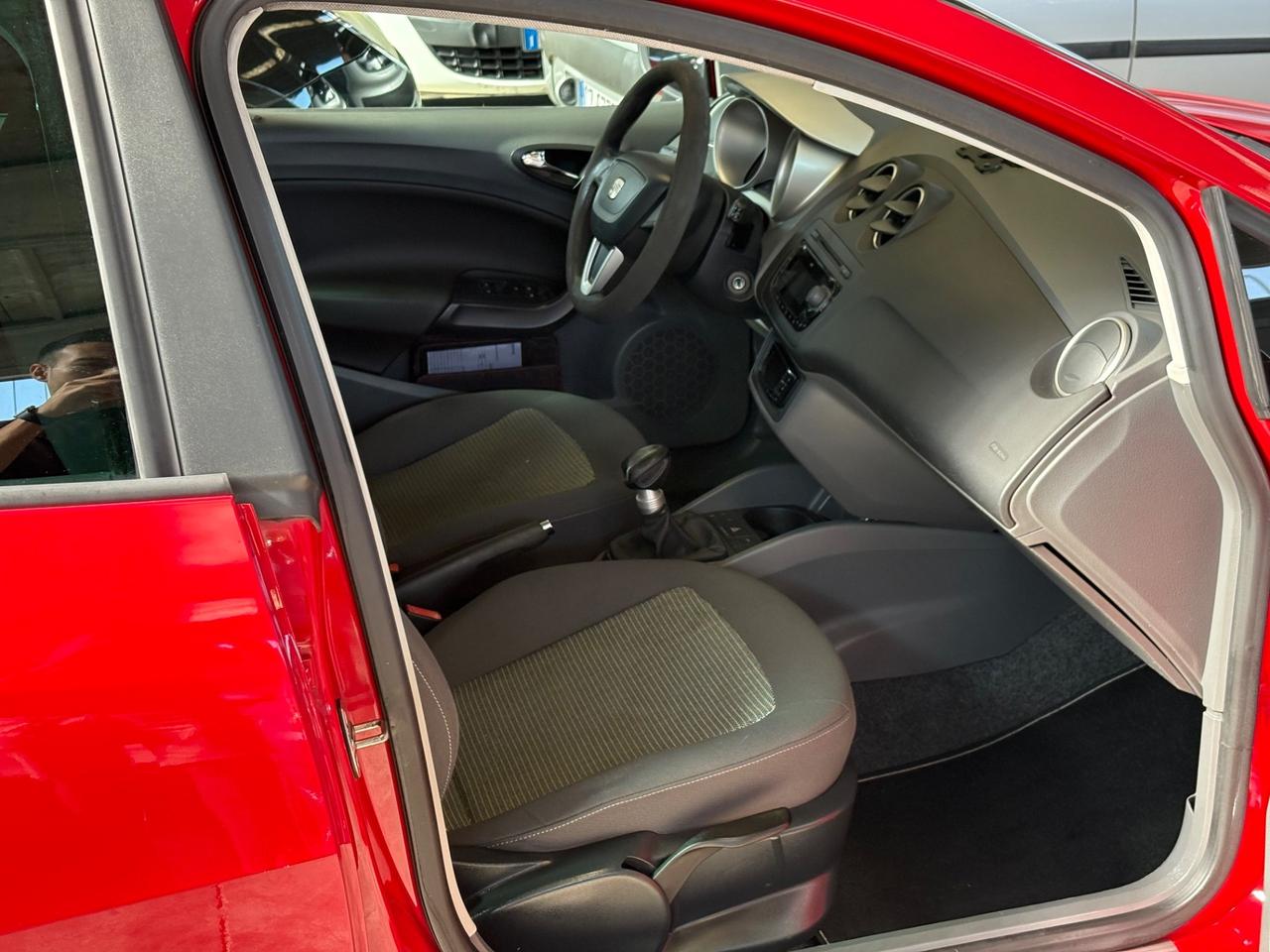 Seat Ibiza 1.4 5p. Style Dual