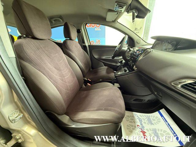 LANCIA Ypsilon 1.2 69 CV 5 porte GPL Ecochic Gold