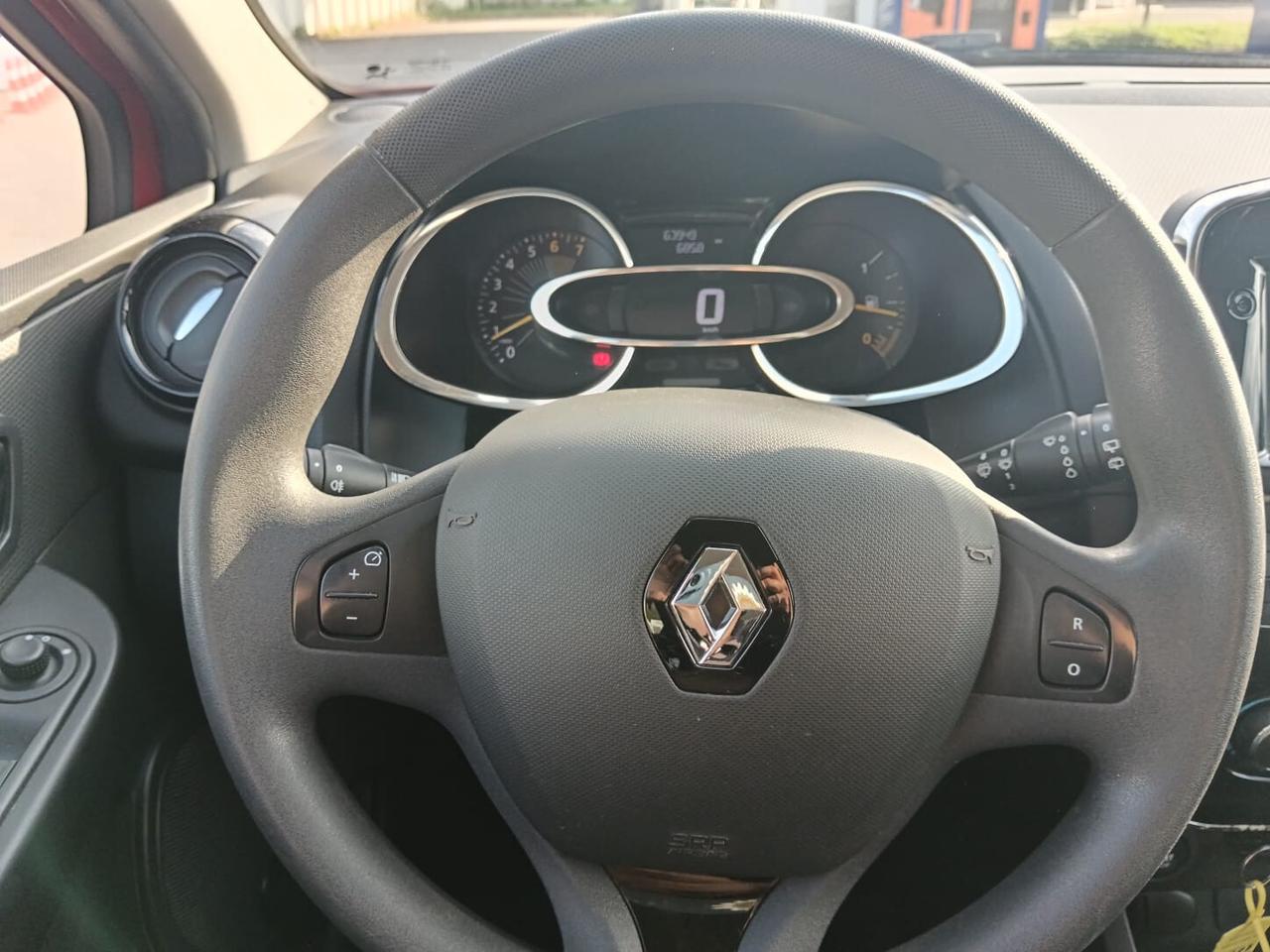 Renault Clio 1.2 75CV 5 porte Wave