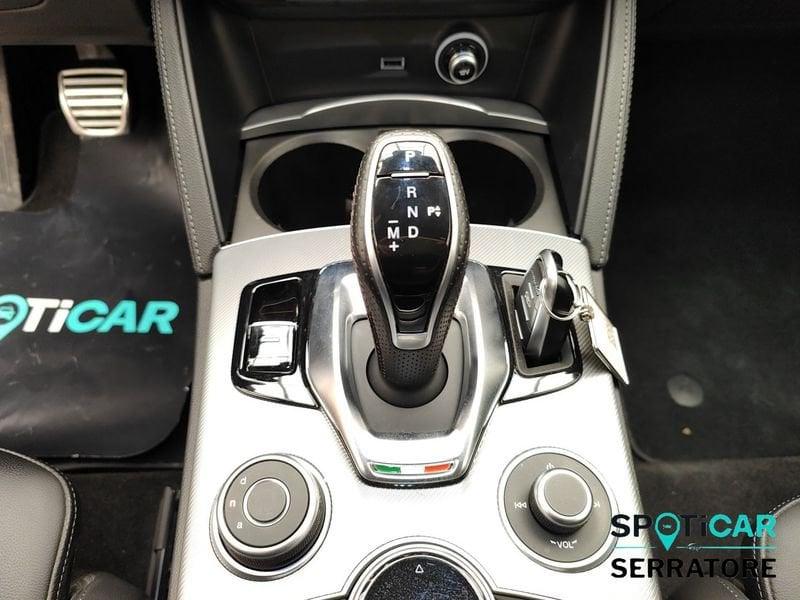 Alfa Romeo Stelvio 2023 2.2 t Veloce Q4 210cv auto