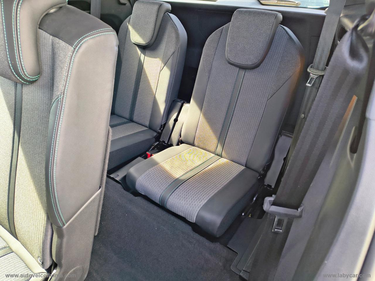 PEUGEOT 5008 BlueHDi 130 S&S EAT8 Allure Pack