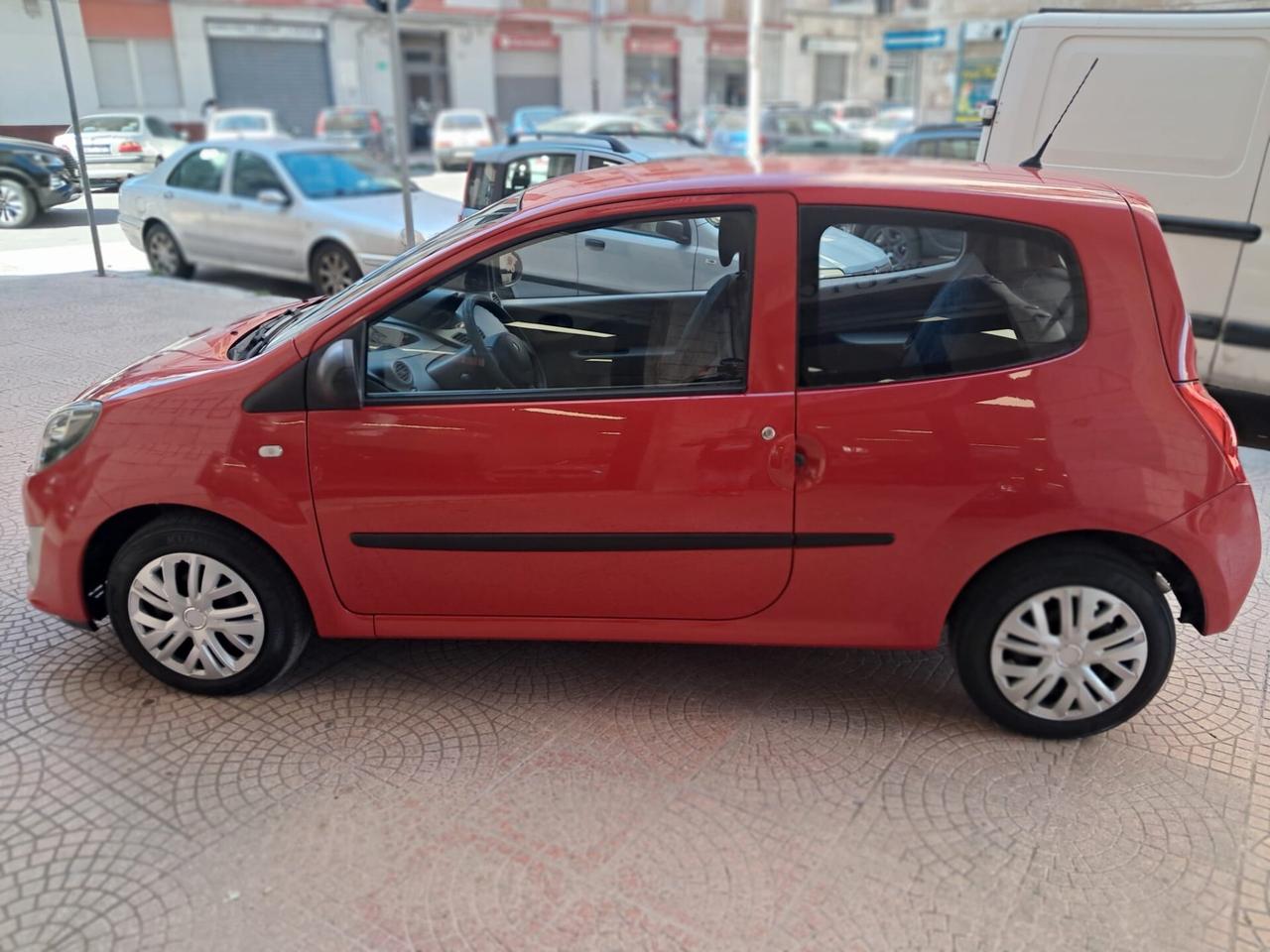 RENAULT TWINGO 1.2-SOLO 77000 KM-Euro 4490