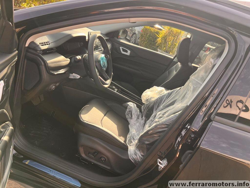 Jeep Compass Summit km0 a 329 euro al mese senza anticipo