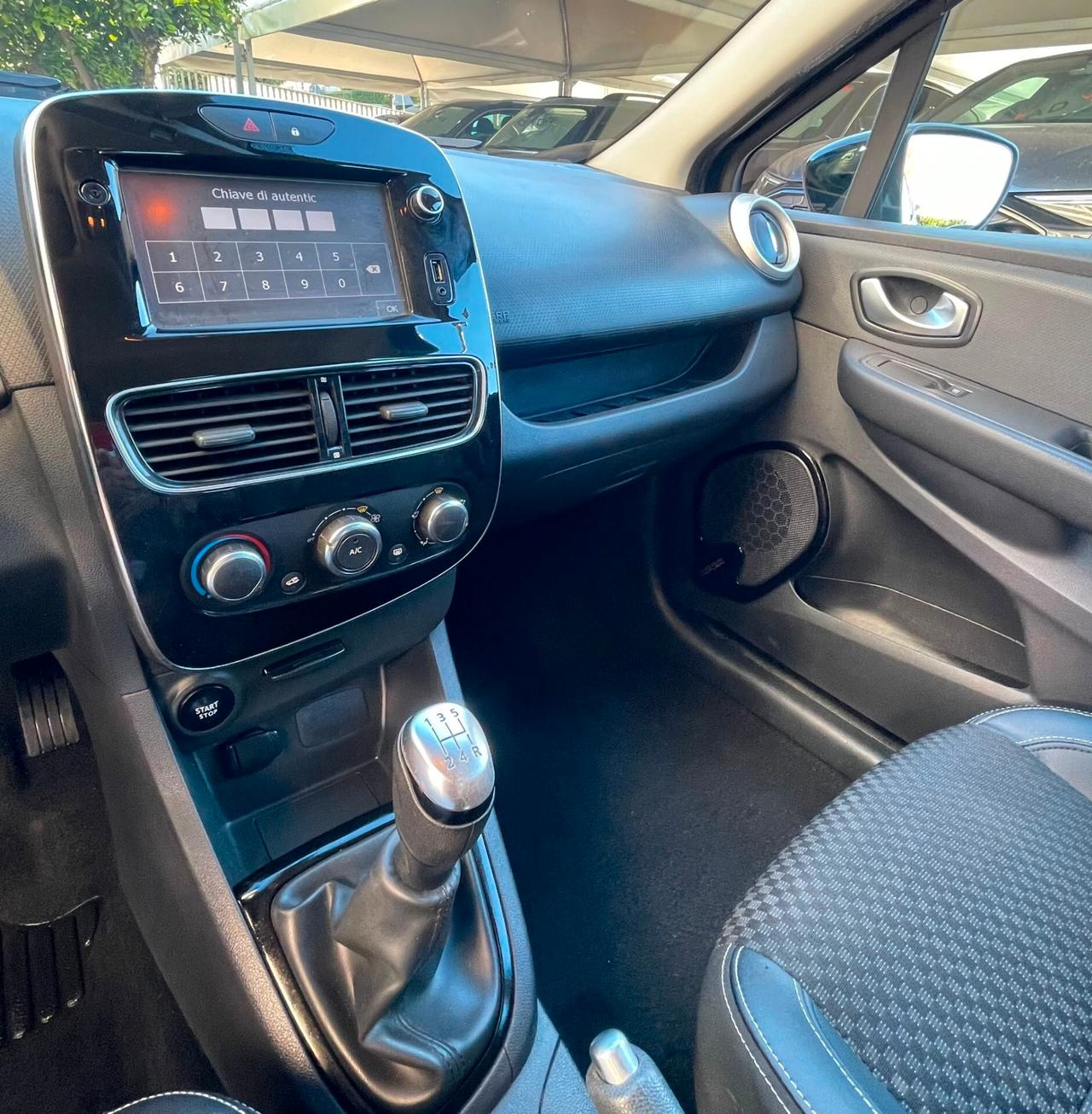 Renault Clio 1.5 dCi 90 CV 5p Duel