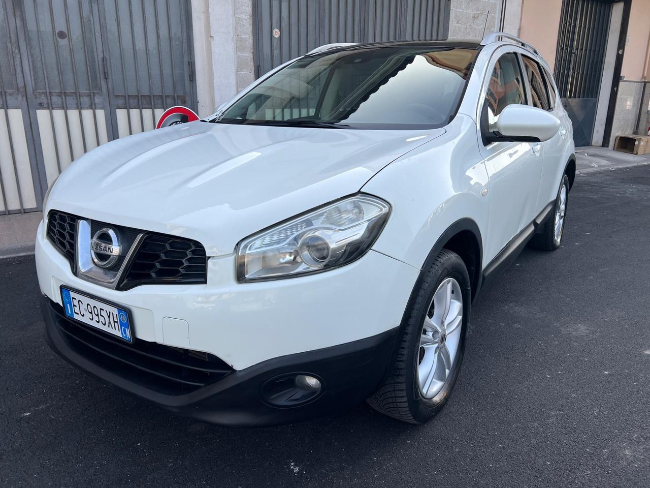 nissan qashqai 2.0 dci 4x4 full led 7 posti 2011 tekna