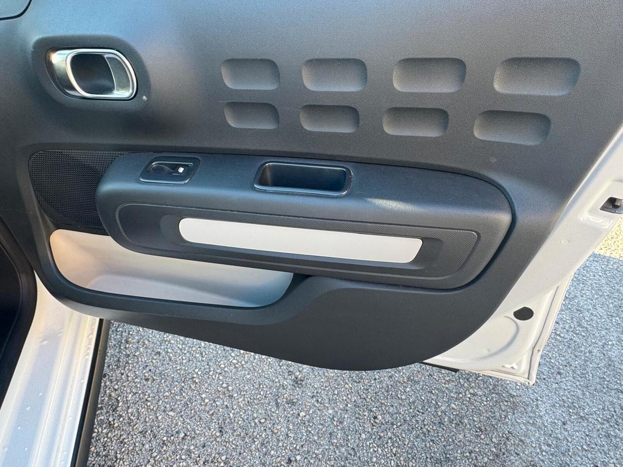 Citroen C3 1.5 blueHDI shine GARANZIA OK NEOPATENTATI