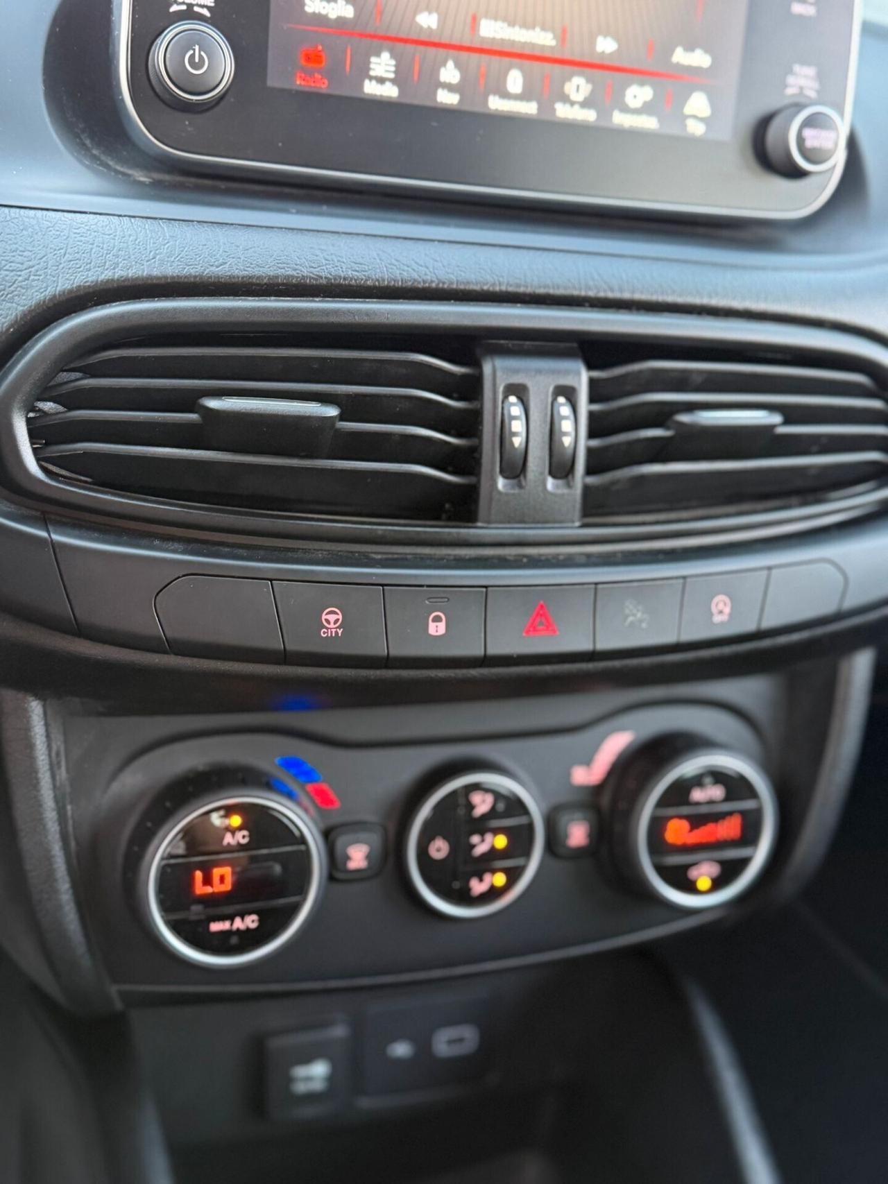 Fiat Tipo 1.6 Mjt S&S SW Lounge