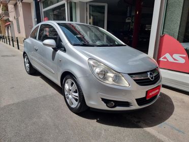 Opel Corsa 1.2 5 porte Cosmo CAMBIO AUTOMATICO GPL