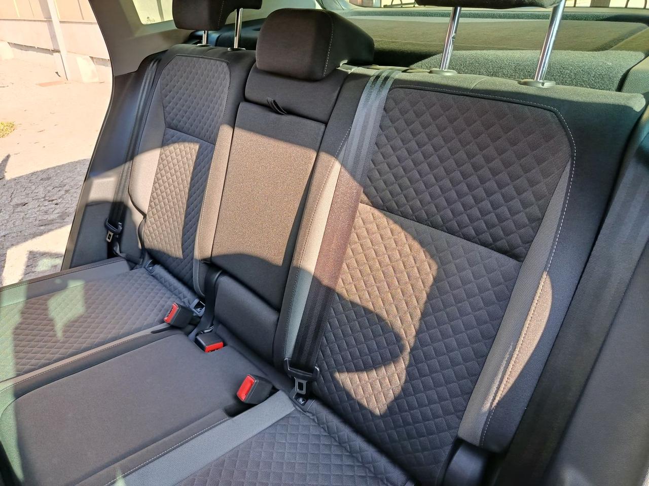 Volkswagen Tiguan Business 1.5 TSI #7809