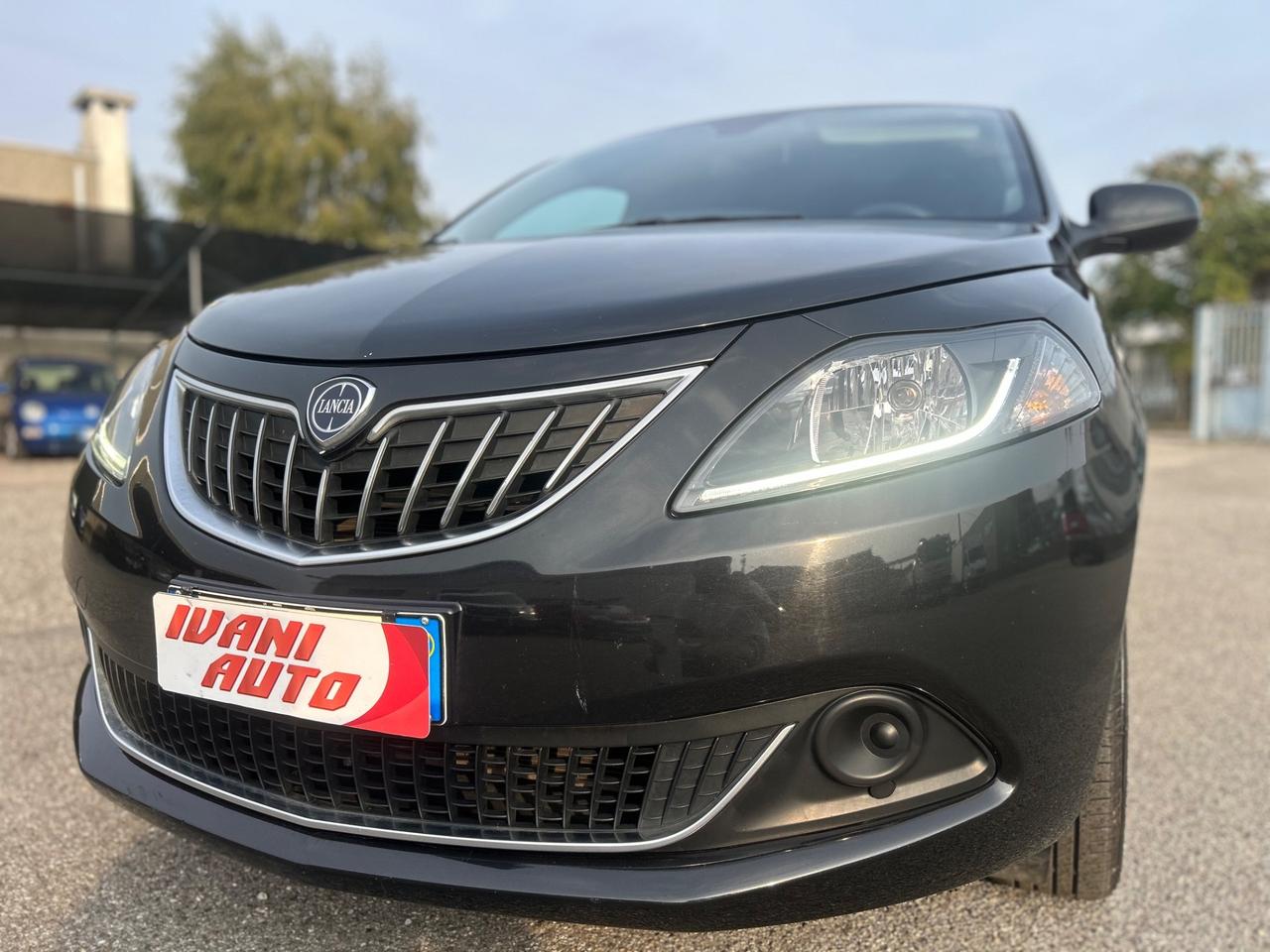 Lancia Ypsilon 1.0 FireFly Hybrid NO VINCOLI