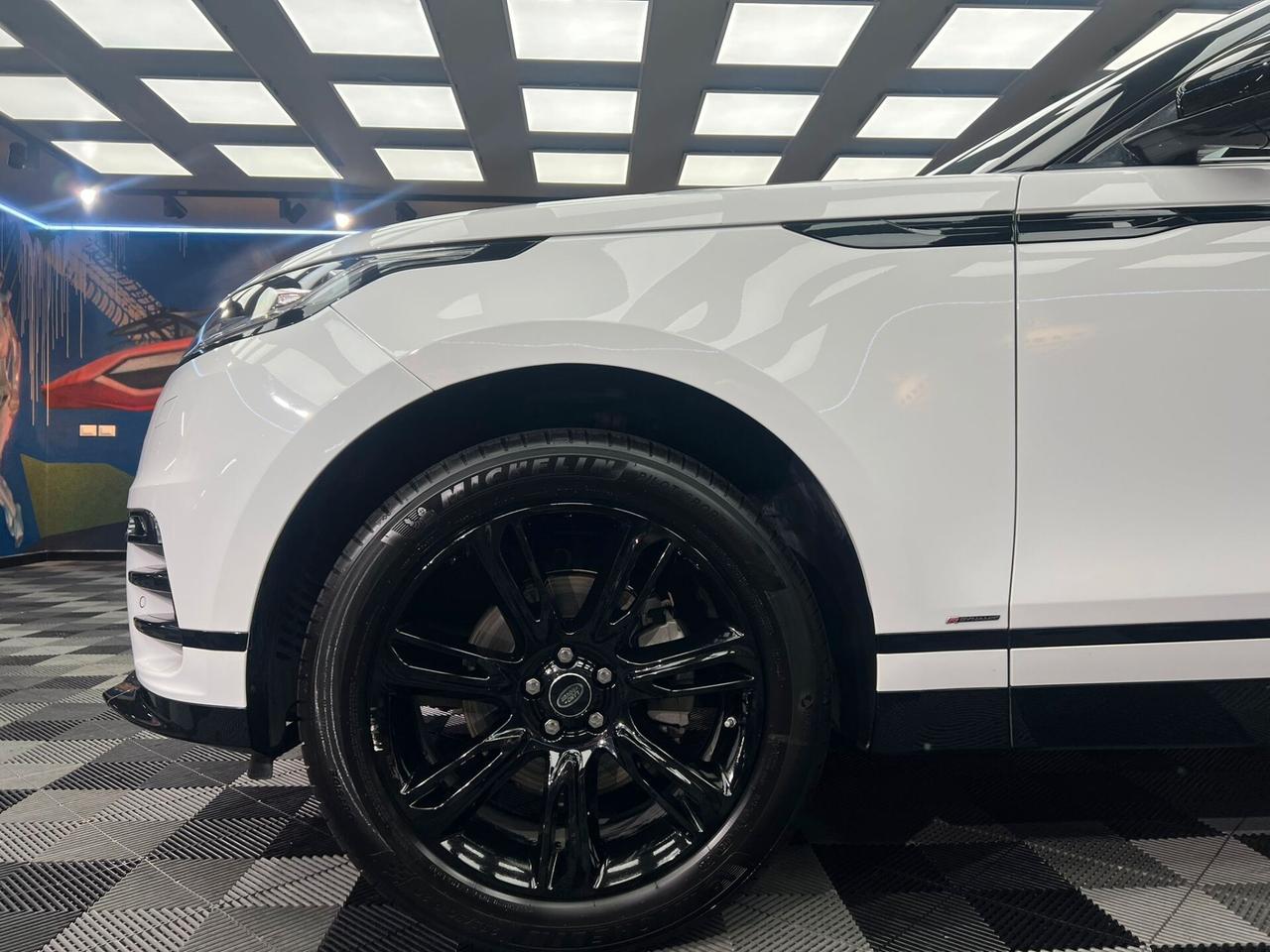 Land Rover Range Rover Velar 2.0d R-Dynamic HSE 180cv(400)