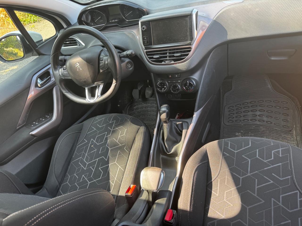 Peugeot 2008 PureTech 82 ETG5 S&S Allure