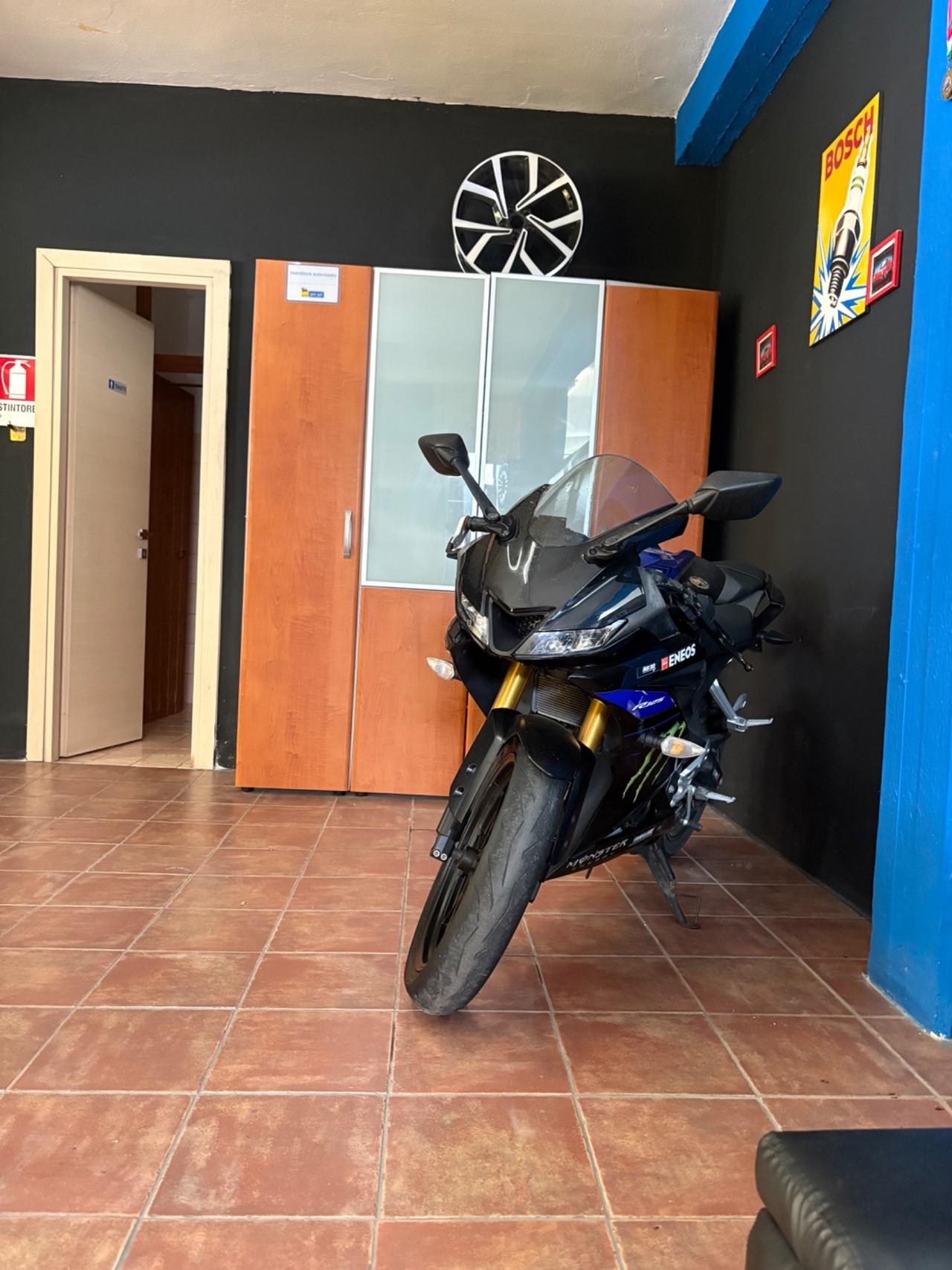 Yamaha YZF R125 Monster energy