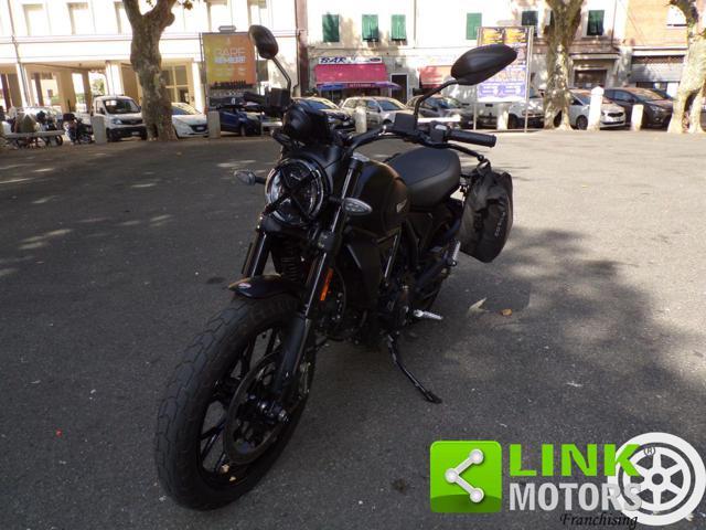 DUCATI Scrambler 800 Icon Dark, Garanzia Ducati fino al 05/2028!