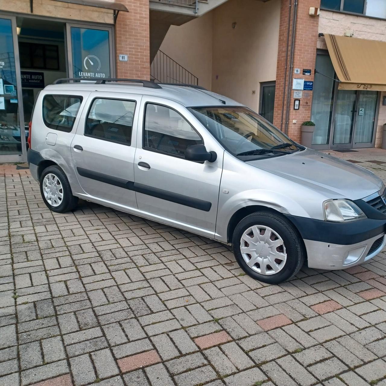 127.968 KM DACIA LOGAN 1.4 OTTIMA PER LAVORO E FAMIGLIA