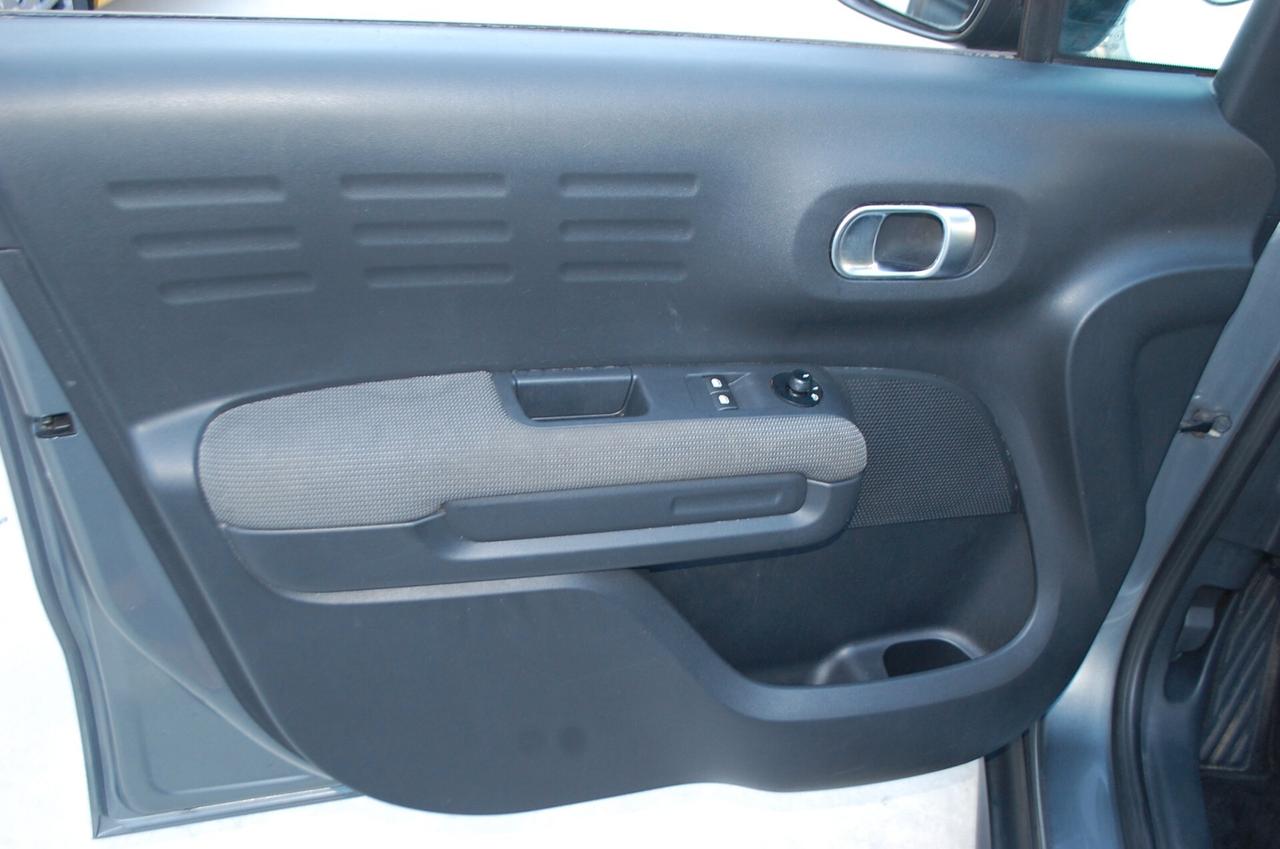 Citroen C3 Aircross 1.2 puretech Feel 82CV Uff italy App Clima Radar USB