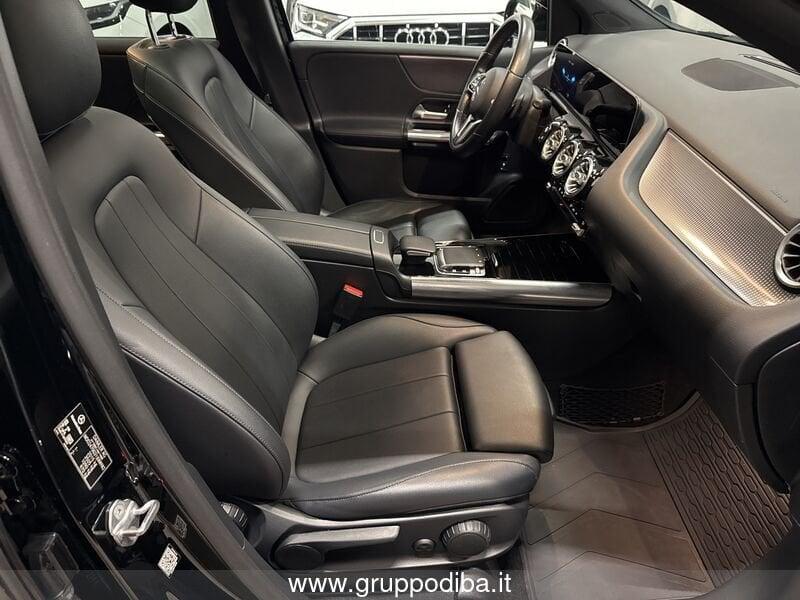 Mercedes-Benz Classe B - W247 2018 Diesel B 180 d Sport auto