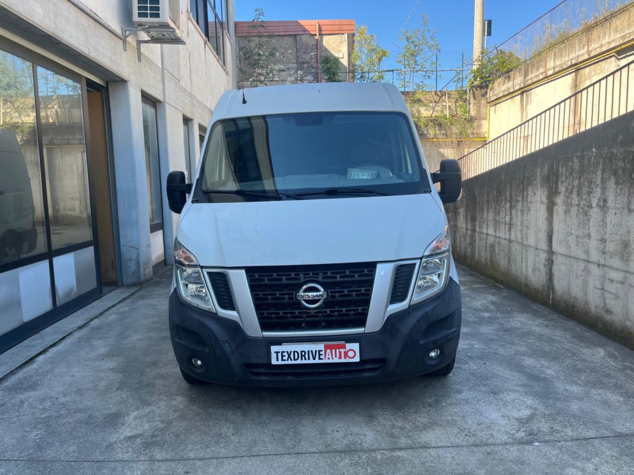 Nissan NV400