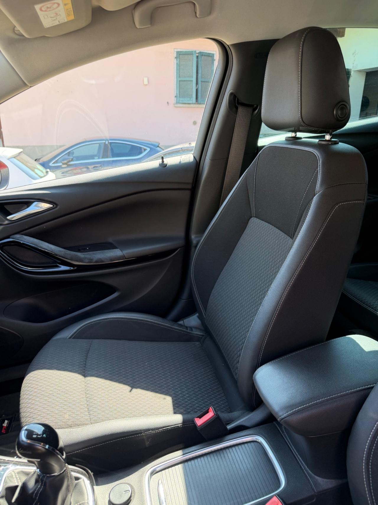 Opel ASTRA PREMIUM KMCERT GARANZ UNICOPR