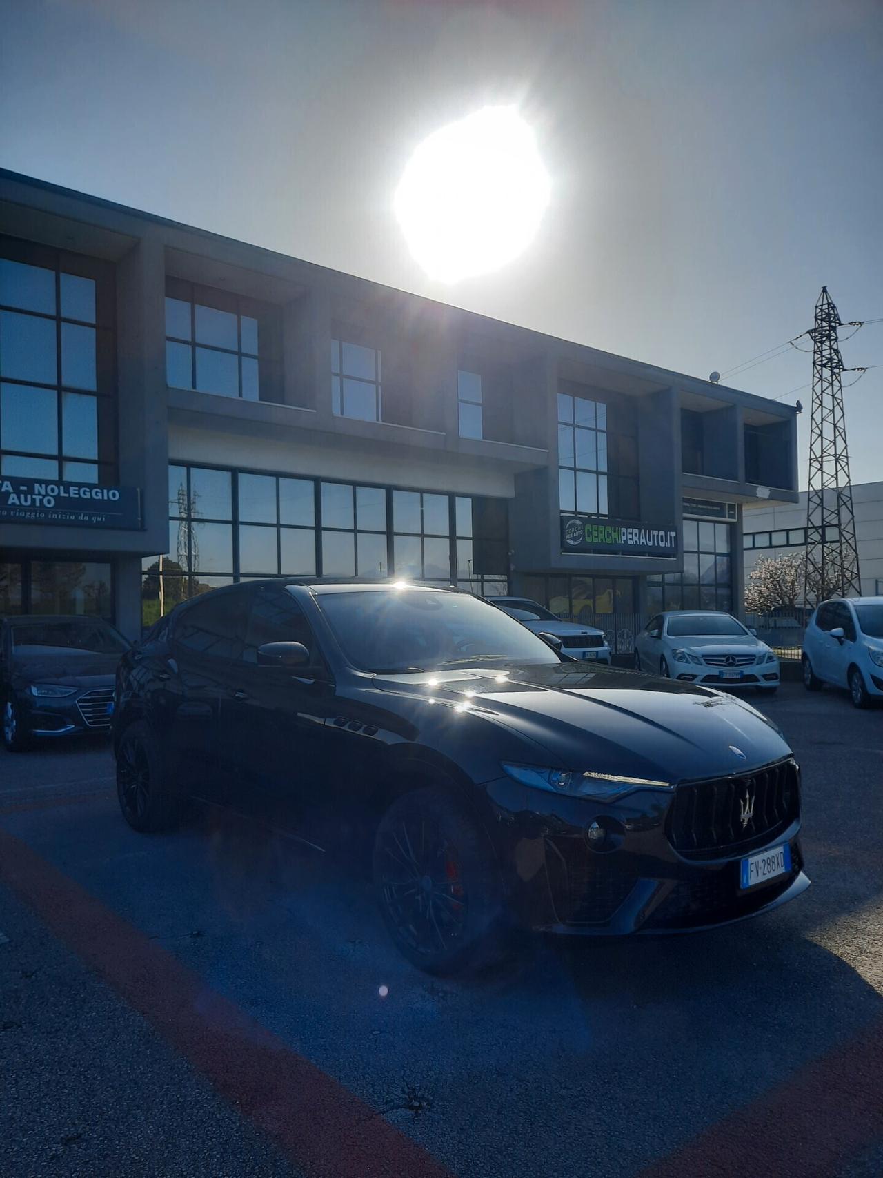 Maserati Levante V6 Diesel Q4 AWD Granlusso IVA DETRAIBILE